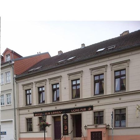 Hotel-Garni "Zum Loewen" Bad Freienwalde Esterno foto